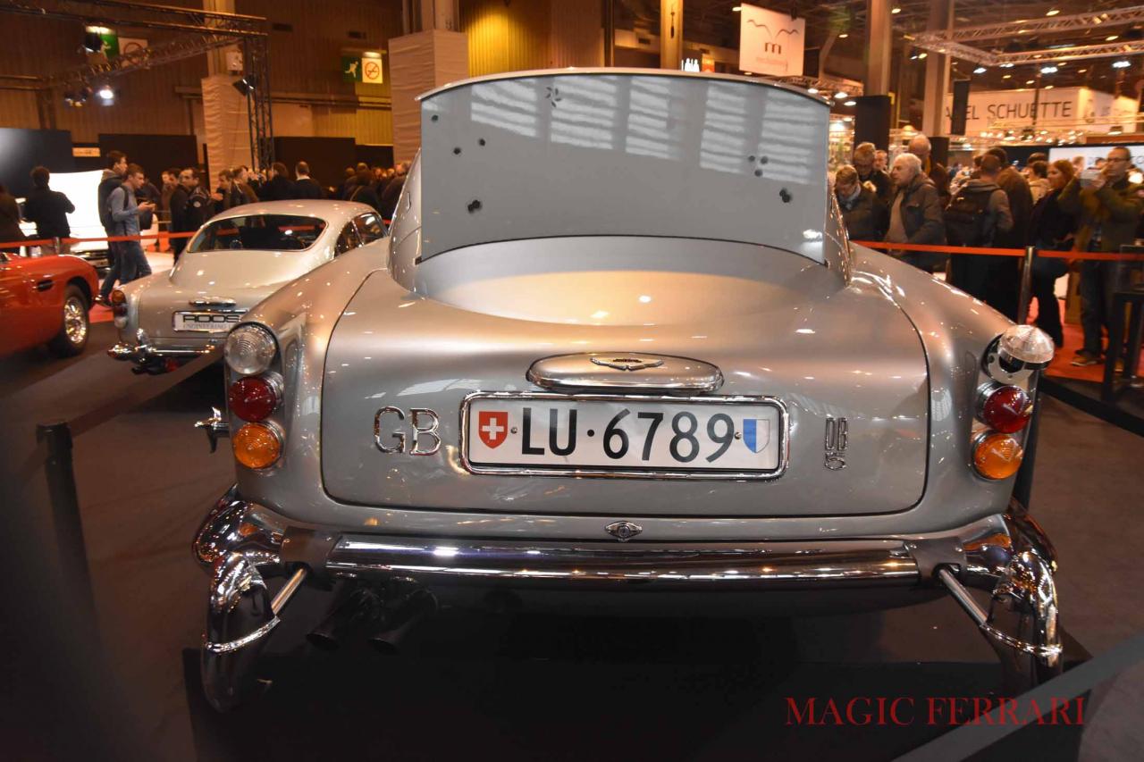 ASTON MARTIN DB5 de James Bond (4)