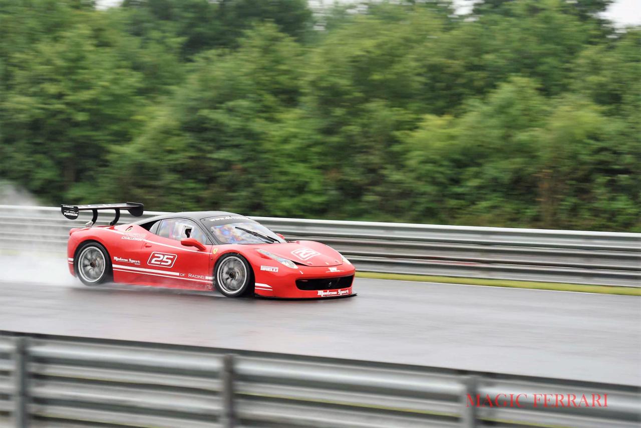 FERRARI 458 Challenge