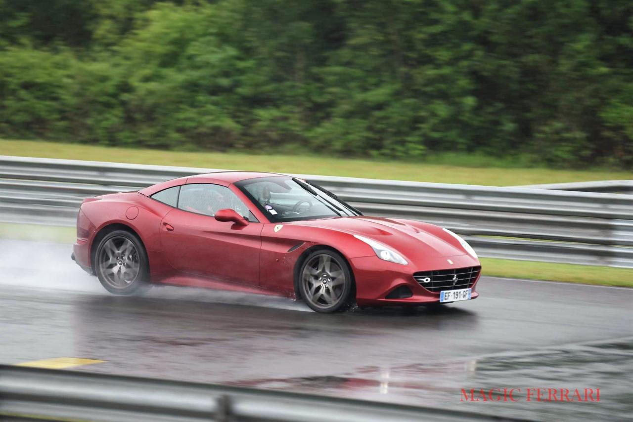 FERRARI california