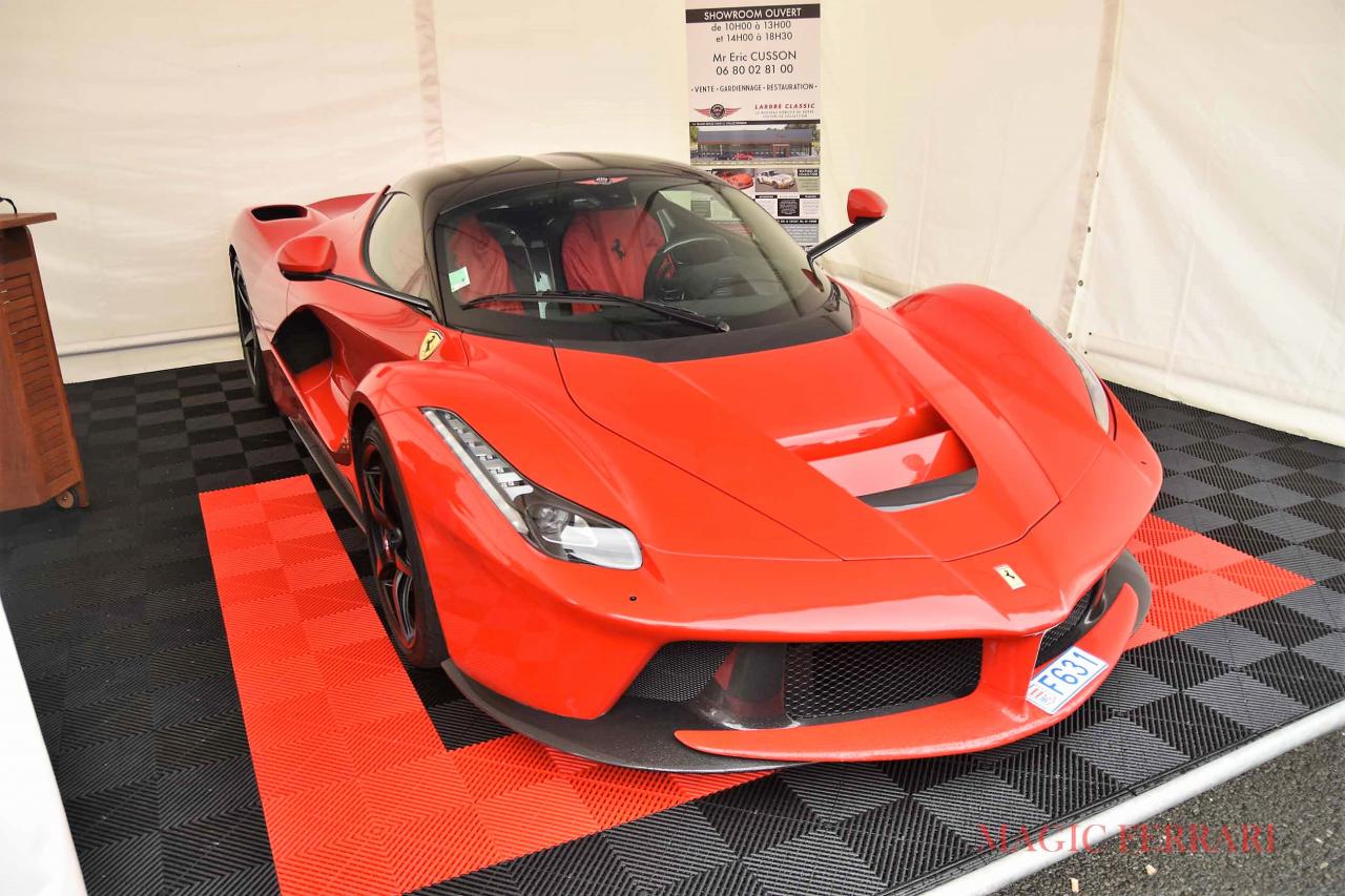 LA FERRARI